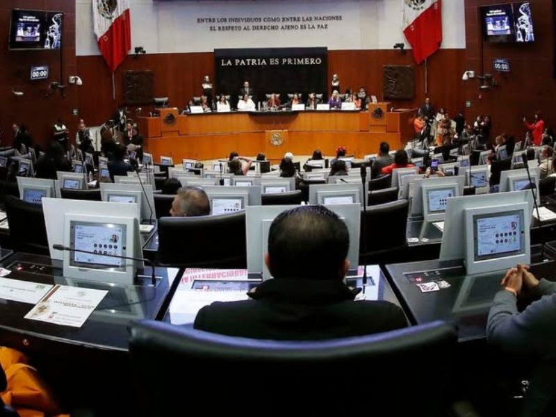 Senado aprueba prohibición total de vapeadores y cigarrillos electrónicos en México Senado aprueba prohibición total de vapeadores y cigarrillos electrónicos en México