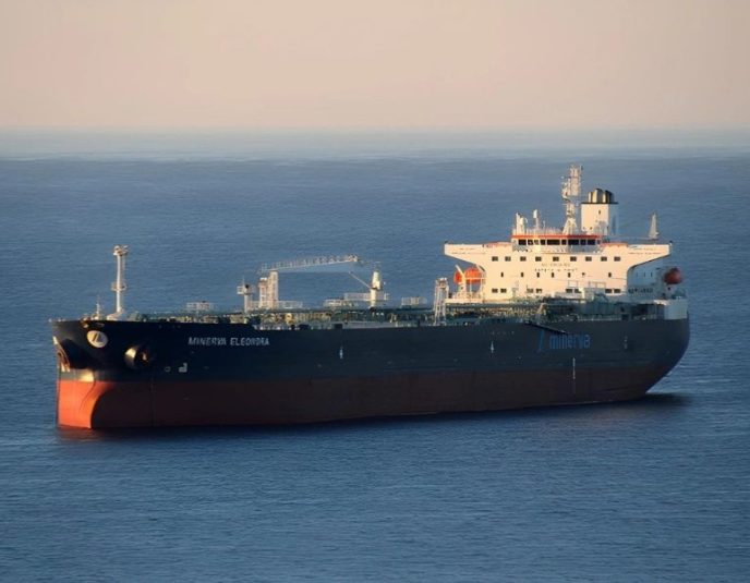 “Donald Trump ha dicho lisa y llanamente que es por el petróleo venezolano”: investigador