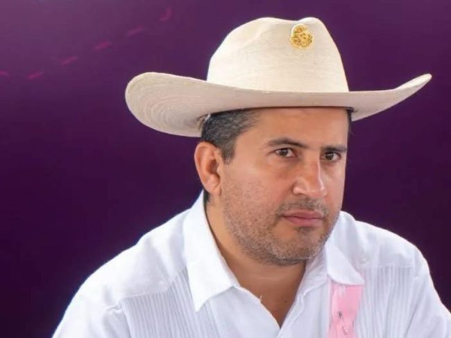 Carlos Manzo - Yesenia N