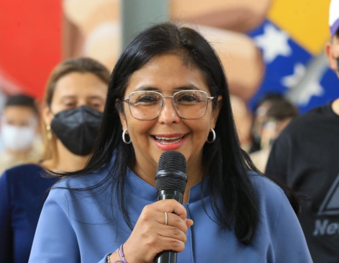 Delcy Rodríguez asume como presidenta encargada de Venezuela tras detención de Nicolás Maduro