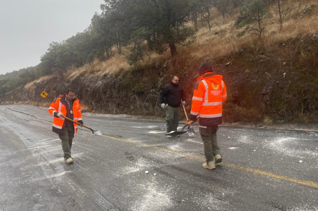Protección Civil pide extremar precauciones por lluvias, vientos y frío del frente frío 29