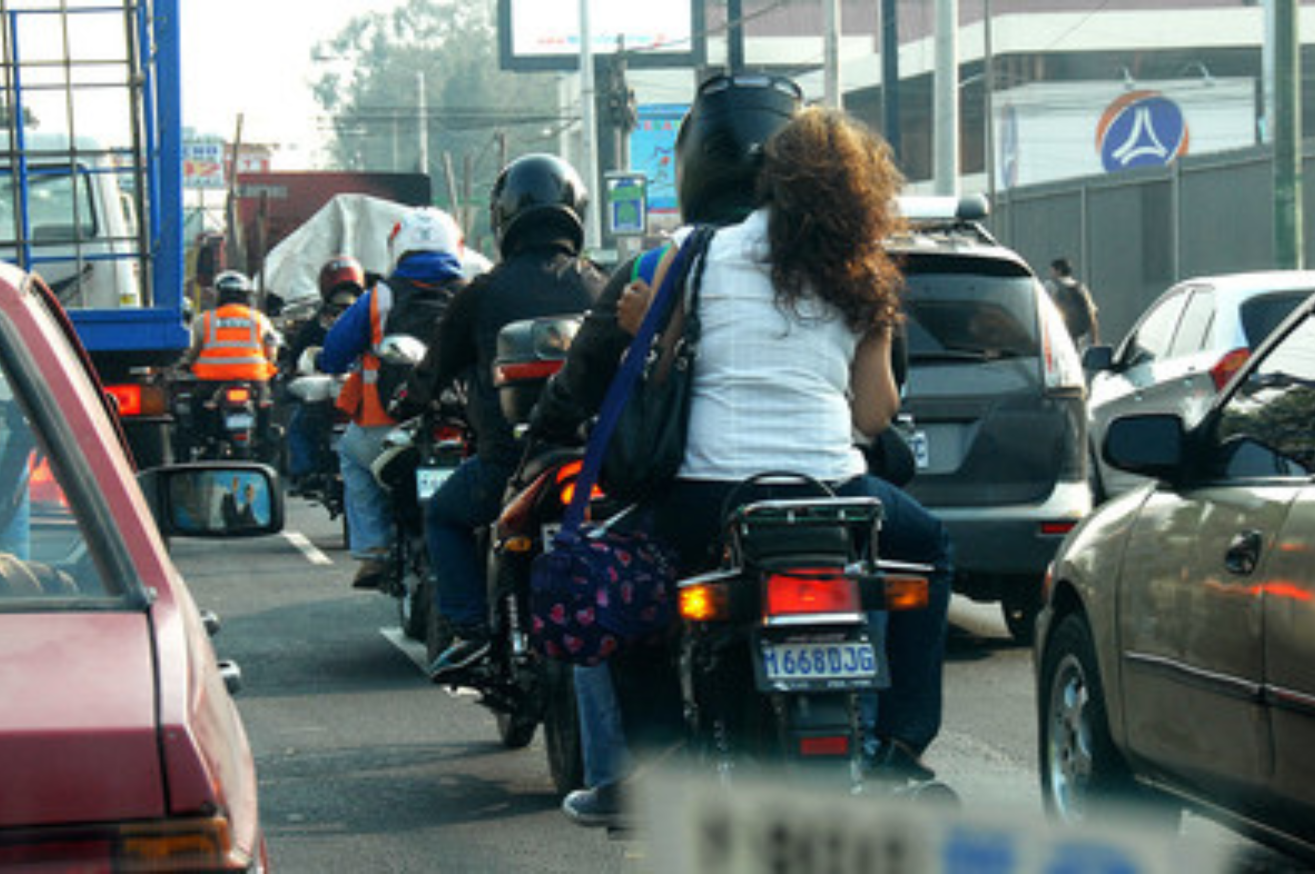 Regulación de motociclistas en México: avances en seguridad vial y movilidad