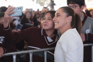 Sheinbaum libros de texto mujeres