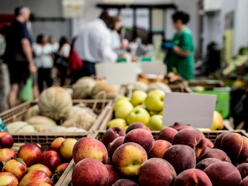 Aumento en alimentos por conflictos globales y cierre del estrecho de Ormuz