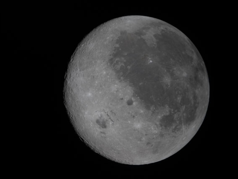 Artemis II Luna