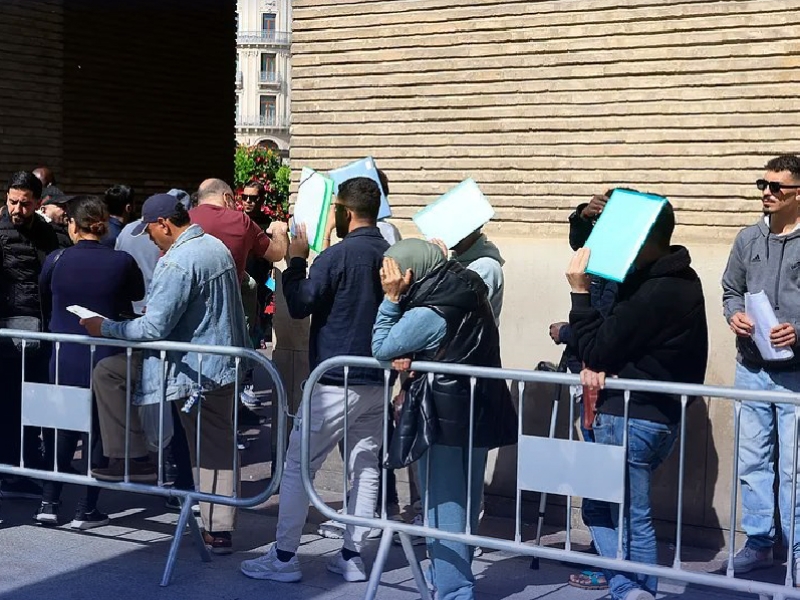 regularización migratoria España