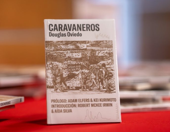 Douglas Oviedo Libro Caravaneros