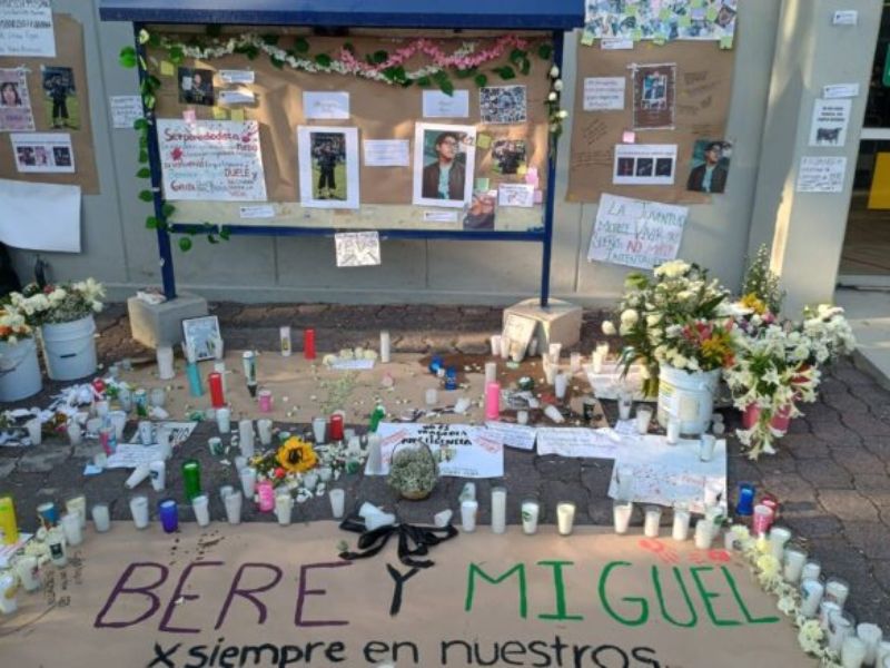 A un año de la muerte de dos fotoperiodistas en el Parque Bicentenario, continúan las exigencias de justicia, avances legales y acciones para dignificar su labor.