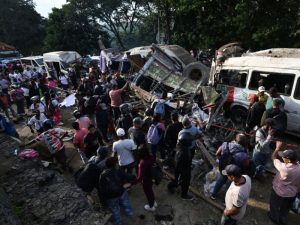 Ataques con explosivos en Cauca, Colombia, dejan 19 muertos; Petro responsabiliza a disidencias de las FARC en medio de ola de violencia.