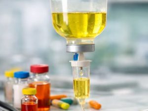 La muerte de ocho personas por sueros vitaminados en Sonora mantiene abiertas investigaciones contra personal médico.