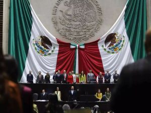 Con 377 votos, diputados aprueban plan B electoral de Sheinbaum