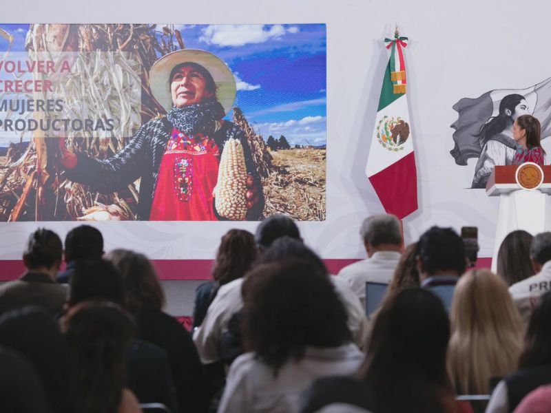 Sheinbaum presenta programa para cancelar y reestructurar deudas de la Financiera Nacional; beneficiará a 70 mil personas.