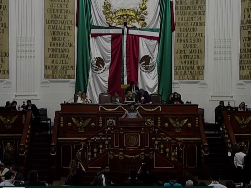 El Congreso de la CDMX aprobó por unanimidad la Ley del Sistema de Cuidados, que reconoce y remunera el trabajo de cuidados para reducir desigualdades de género.