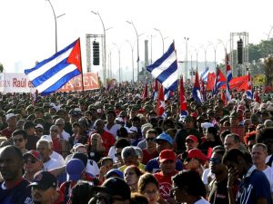 Cuba realizó un acto patriótico en apoyo a Raúl Castro