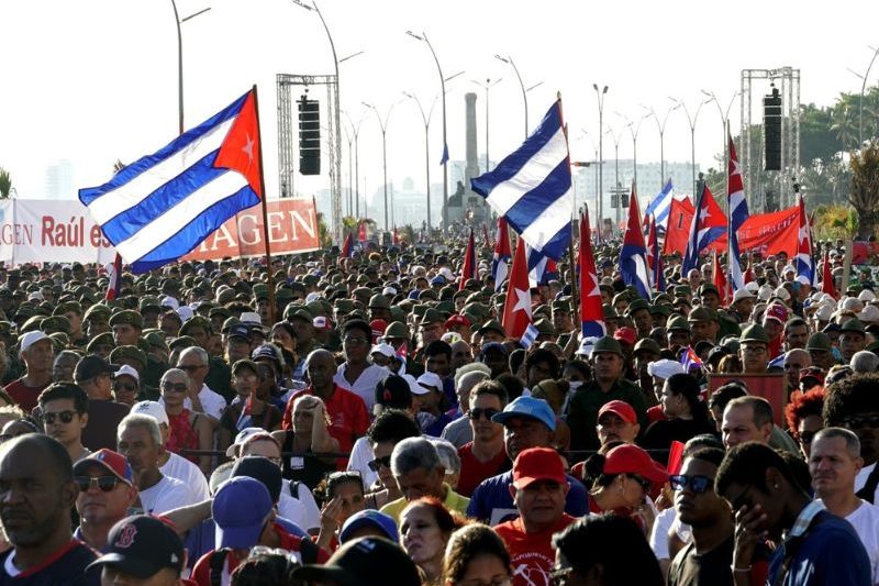 Cuba realizó un acto patriótico en apoyo a Raúl Castro
