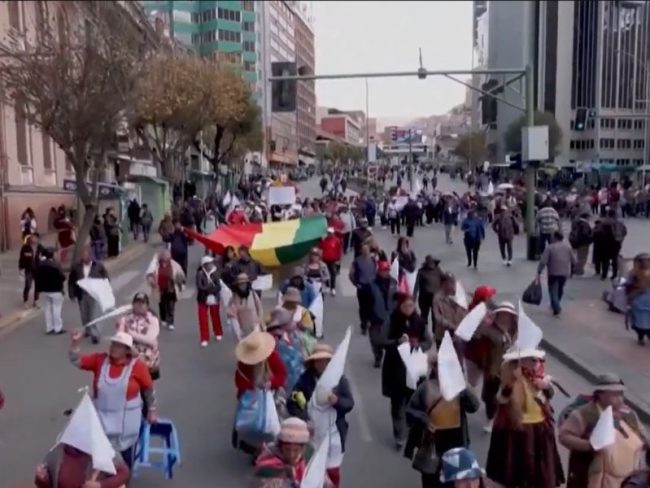 Conflictos en Bolivia dejan 7 muertos, 23 heridos y 321 arrestados, según la Defensoría del Pueblo