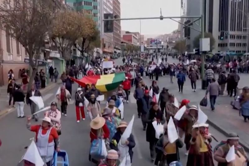 Conflictos en Bolivia dejan 7 muertos, 23 heridos y 321 arrestados, según la Defensoría del Pueblo