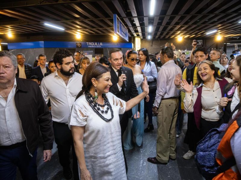 Brugada entrega obras en cuatro estaciones del Metro