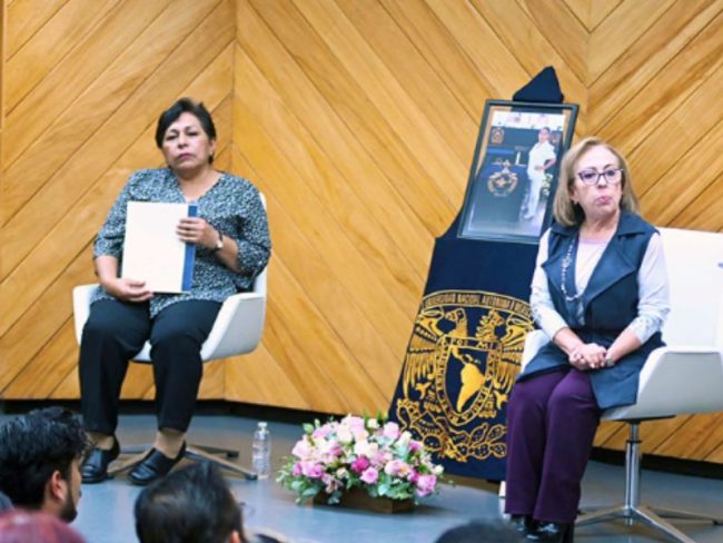 Título póstumo a Verónica Soto