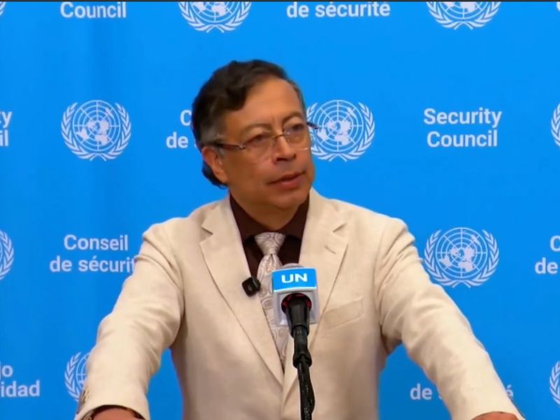 Gustavo Petro rechazó la solicitud de suspensión promovida por la congresista Gloria Arizabaleta y la acusó de presunta extorsión. Gustavo Petro rechazó la solicitud de suspensión promovida por la congresista Gloria Arizabaleta y la acusó de presunta extorsión.