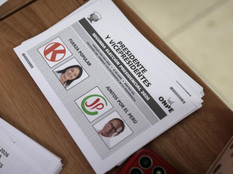 Keiko Fujimori toma una ligera ventaja en la segunda vuelta presidencial de Perú.
