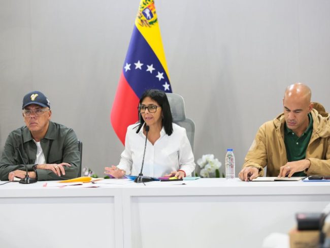 Autoridades venezolanas activan plan de recuperación tras sismos