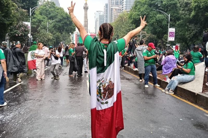 Sheinbaum destaca el orgullo y la unidad que dejó la Selección Mexicana, mientras Irma Cuevas y Alfonso López resaltan cómo el torneo transformó calles