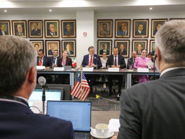 México y EU arrancan la tercera ronda de diálogo para revisar el T-MEC. México y EU arrancan la tercera ronda de diálogo para revisar el T-MEC.