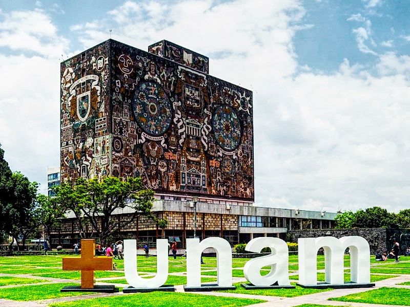 Sheinbaum respalda la autonomía de la UNAM