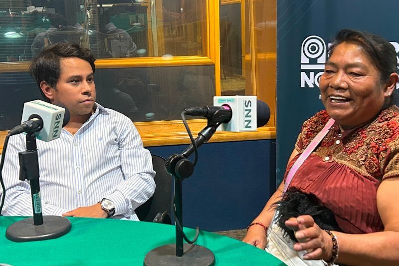 Petrona Hernández e Iyari Balderas explican cómo el Taller Leñateros preserva las lenguas originarias