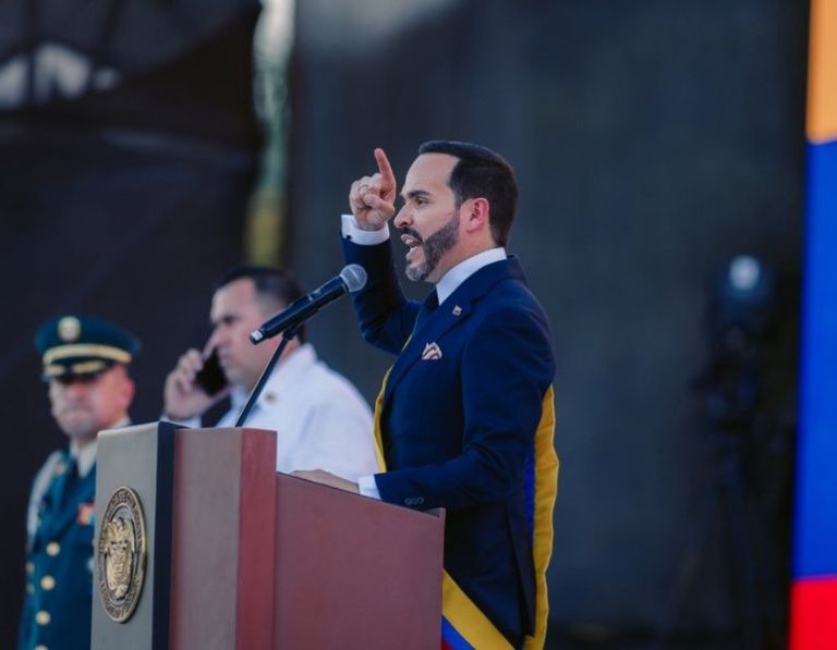 Abelardo de la Espirella asume Presidencia de Colombia y fija prioridades de gobierno