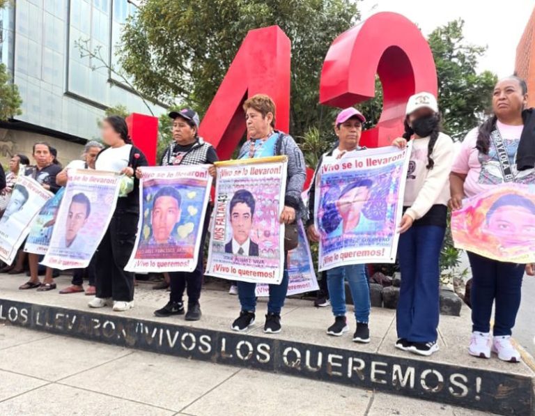 Caso Ayotzinapa: familiares esperan avances sobre los 43