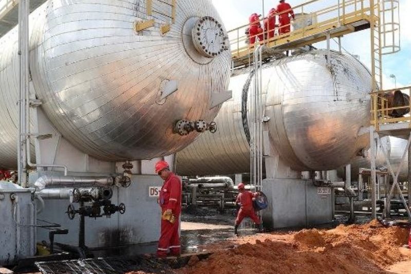 Se profundiza lazo EU y Venezuela: pactan acuerdo petrolero