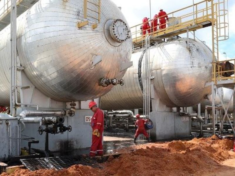 Se profundiza lazo EU y Venezuela: pactan acuerdo petrolero