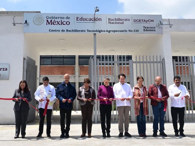 Sheinbaum inaugura nuevo bachillerato en Texcoco