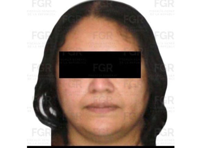 hende a Guadalupe N. por presunto contrabando de hidrocarburos Huachicol ferroviario: FGR detiene a Guadalupe N. por presunto contrabando FGR detiene a Guadalupe "N", involucrada en red de contrabando de hidrocarburos