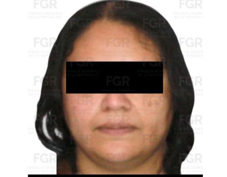 hende a Guadalupe N. por presunto contrabando de hidrocarburos Huachicol ferroviario: FGR detiene a Guadalupe N. por presunto contrabando FGR detiene a Guadalupe "N", involucrada en red de contrabando de hidrocarburos