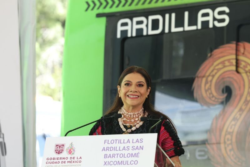 Brugada entrega 10 autobuses para nuevas rutas de RTP en Xicomulco