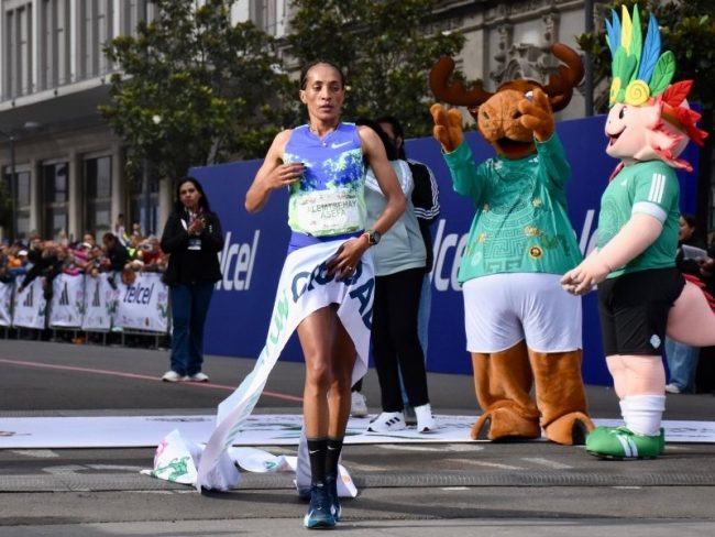 Entre esfuerzo, emoción y aplausos: así se vivió el Maratón de CDMX