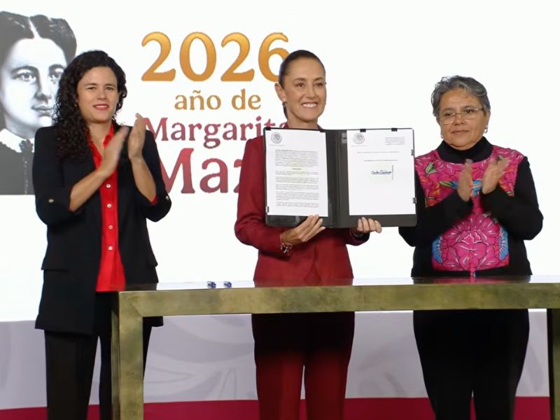 Sheinbaum firma decreto para reforzar la transparencia en el Gobierno de México Sheinbaum firma decreto para reforzar la transparencia en el Gobierno de México