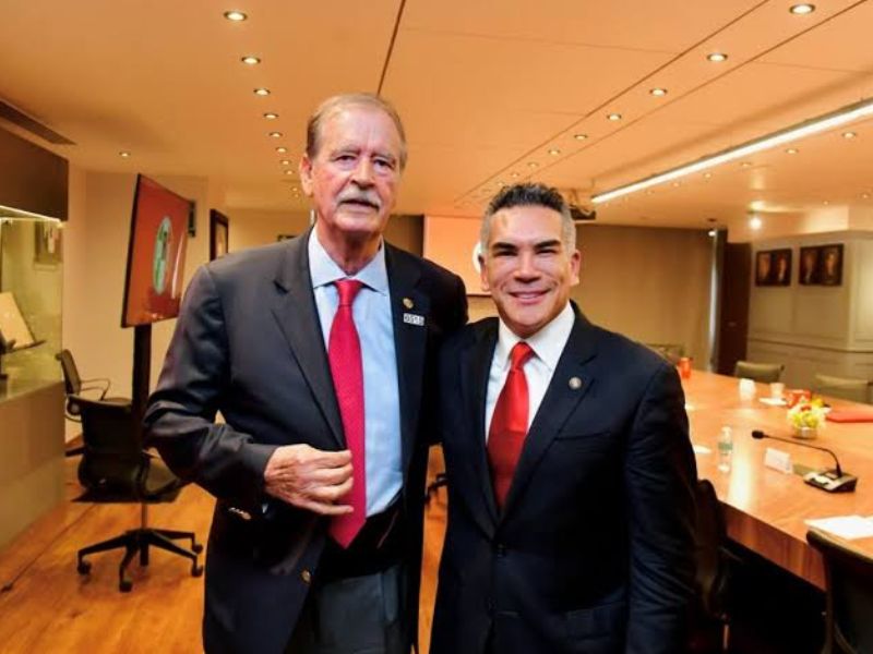 Ana Lilia Pérez y Azul Alzaga analizaron para IMER Noticias la reunión entre Vicente Fox y Alejandro Moreno Ana Lilia Pérez y Azul Alzaga analizaron para IMER Noticias la reunión entre Vicente Fox y Alejandro Moreno