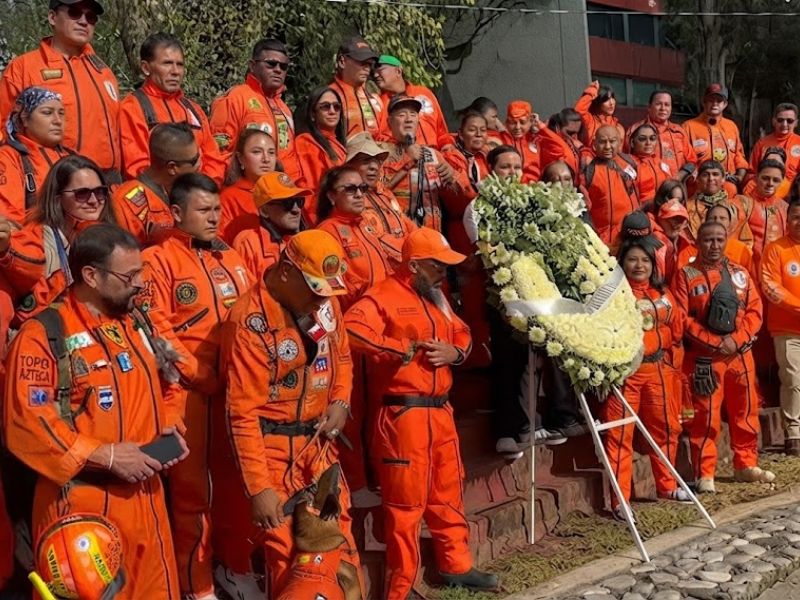 Sismo de 1985: Topos y costureras conmemoran 41 años de la tragedia