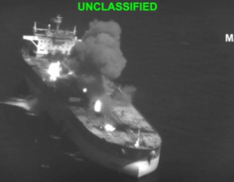 Tensión en el Golfo de Omán: EU ataca tres petroleros iraníes