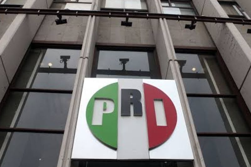 El periodista Eduardo Huchim señala que el PRI atraviesa una etapa de irrelevancia política