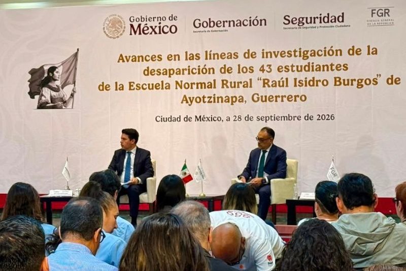 Gobierno de México informa avances en el caso Ayotzinapa, con nuevas líneas de investigación, búsqueda en Guerrero y digitalización de 5 millones de páginas.
