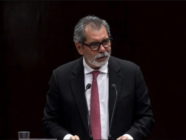 Edgar Amador Zamora compareció ante la Cámara de Diputados Edgar Amador Zamora compareció ante la Cámara de Diputados