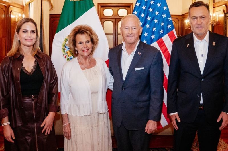 Ana Lilia Pérez y Azul Alzaga analizan los acuerdos de seguridad en Querétaro y el proceso electoral en Brasil, con énfasis en soberanía, cooperación internacional y democracia.