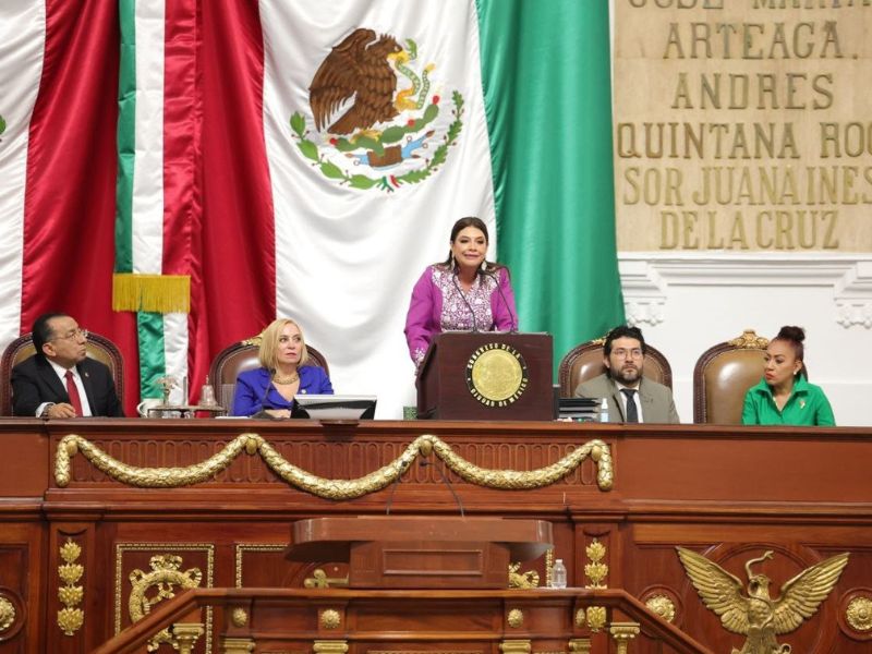 Clara Brugada reportó que 82% de los 113 compromisos de su administración están cumplidos o en proceso y destacó avances en inversión pública, bienestar social y seguridad durante su segundo informe de gobierno.