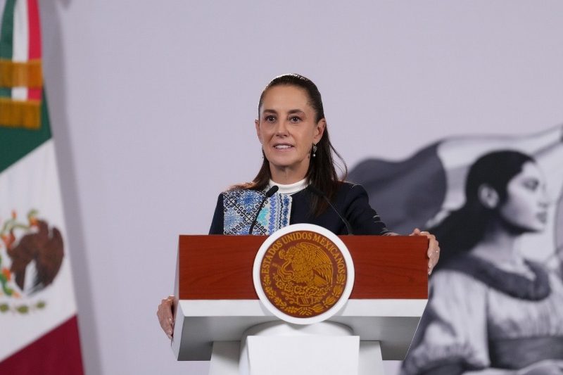 Sheinbaum destaca el crecimiento económico de México y la reducción de la pobreza, mientras Turismo reporta récords de visitantes internacionales y derrama económica. Sheinbaum destaca el crecimiento económico de México y la reducción de la pobreza, mientras Turismo reporta récords de visitantes internacionales y derrama económica.